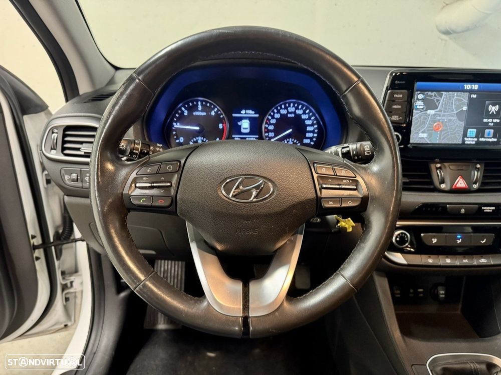 Hyundai i30 SW - 11