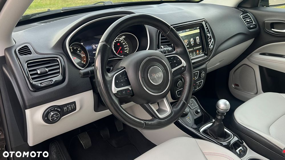 Jeep Compass 2.0 MultiJet Active Drive Limited - 21