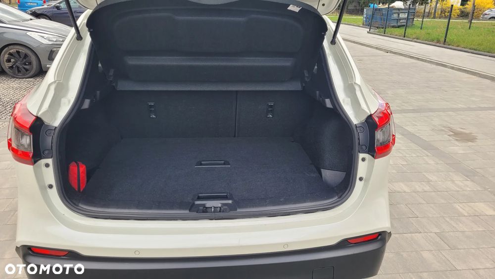 Nissan Qashqai 1.3 DIG-T N-Connecta - 11