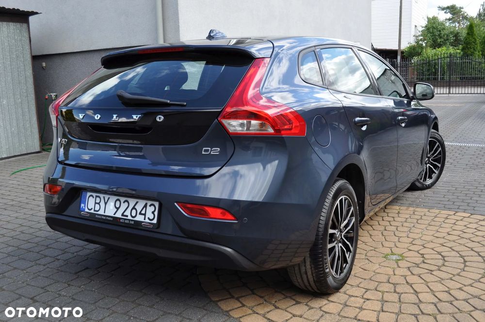Volvo V40 D2 Momentum - 8