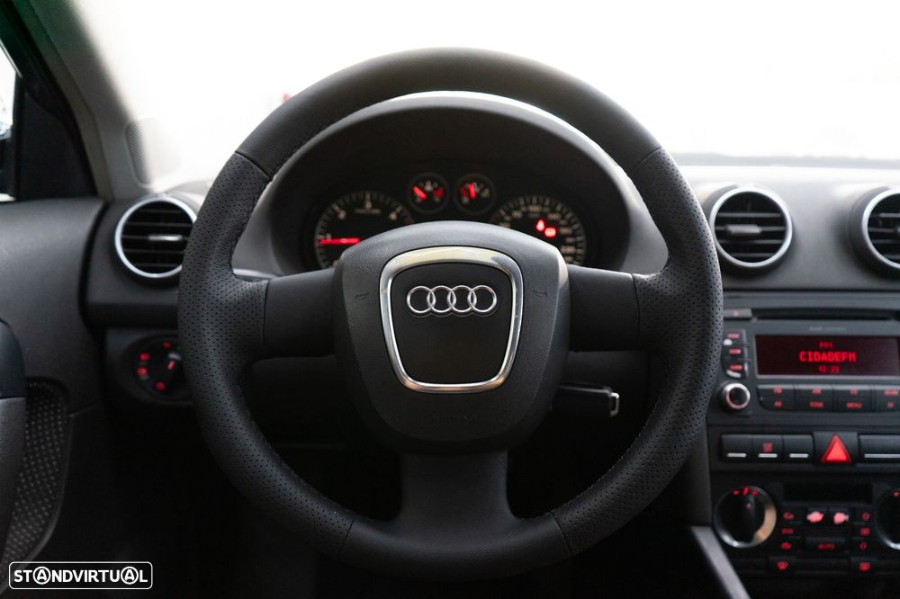 Audi A3 Sportback 1.9 TDi Advance - 31