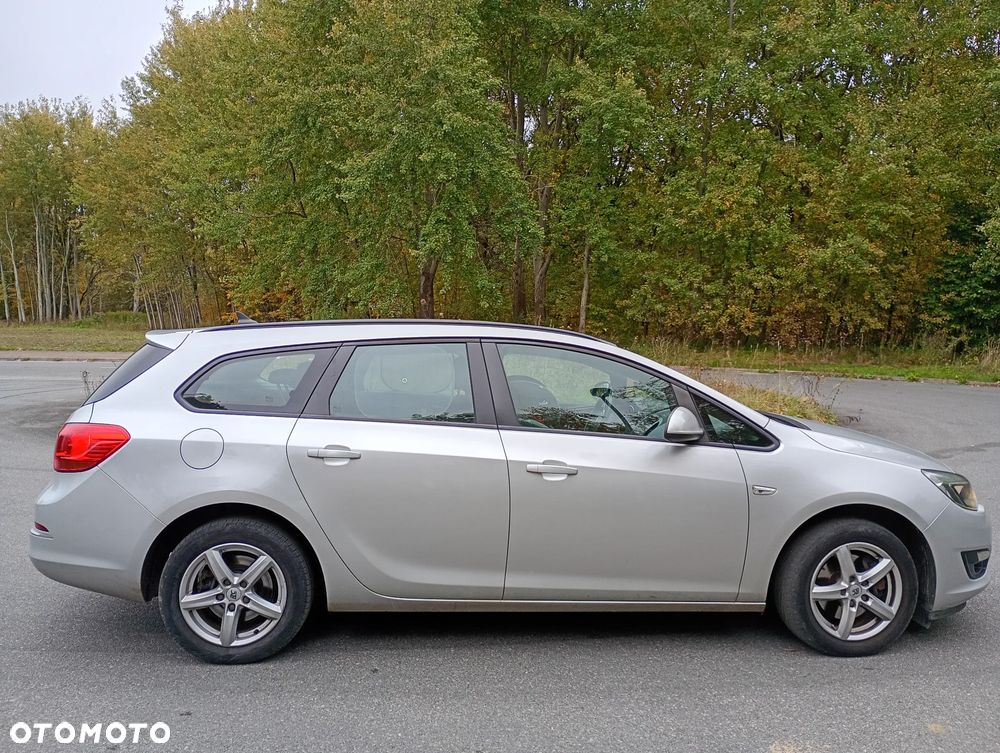 Opel Astra 2015 photo 4