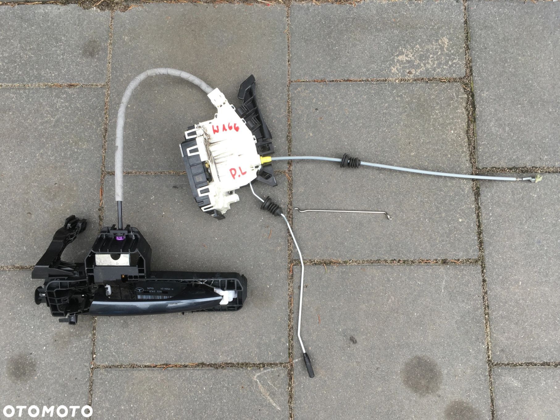 MERCEDES W166 ZAMEK DRZWI LEWY PRZÓD A2047601534 - 1