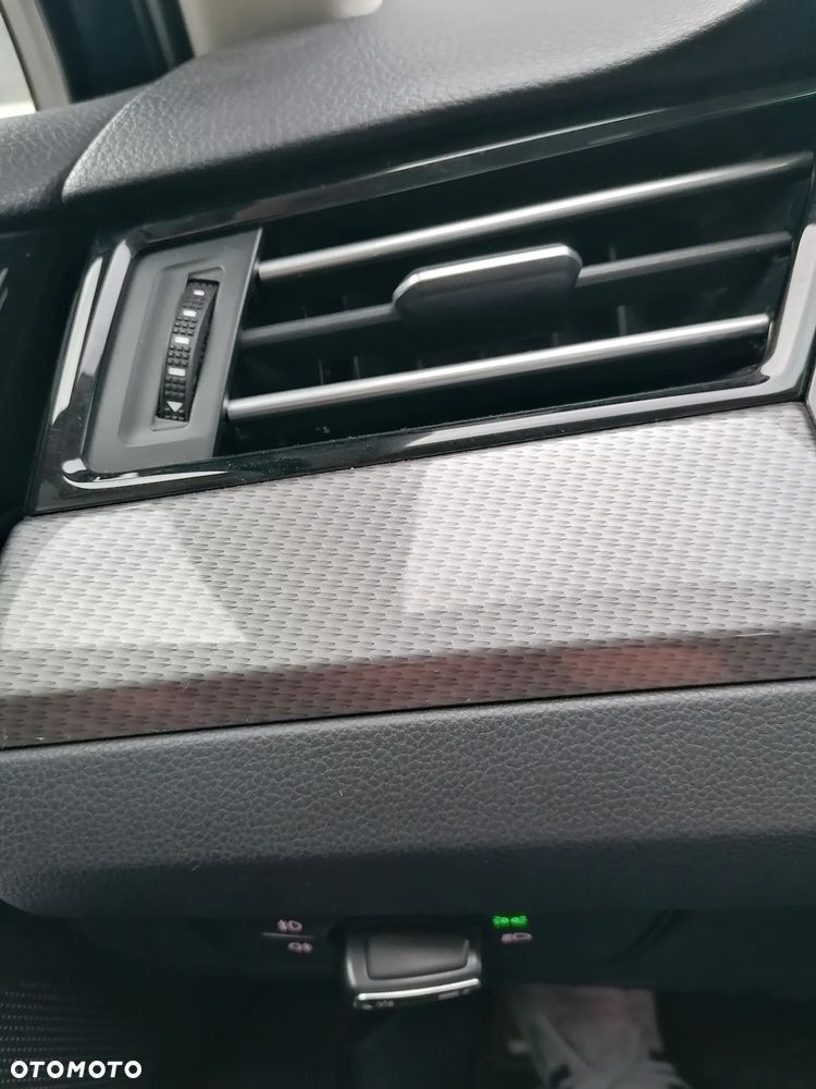 Volkswagen Passat - 8