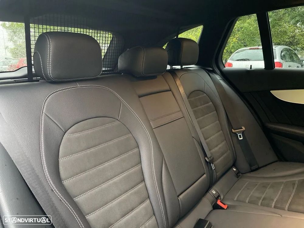 Mercedes-Benz C 220 d AMG Line - 22