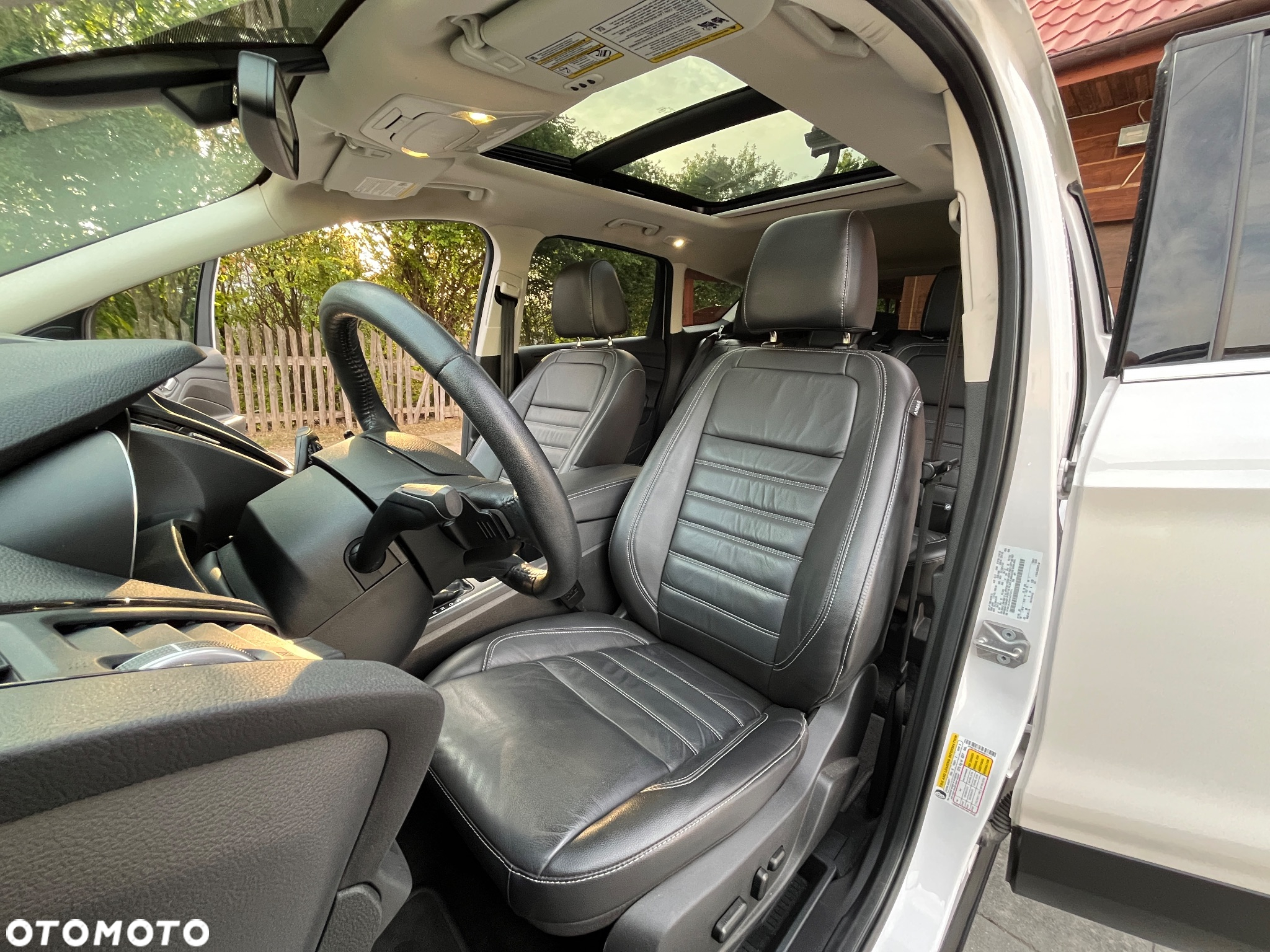 Ford Kuga 1.5 EcoBoost 4WD Titanium - 22