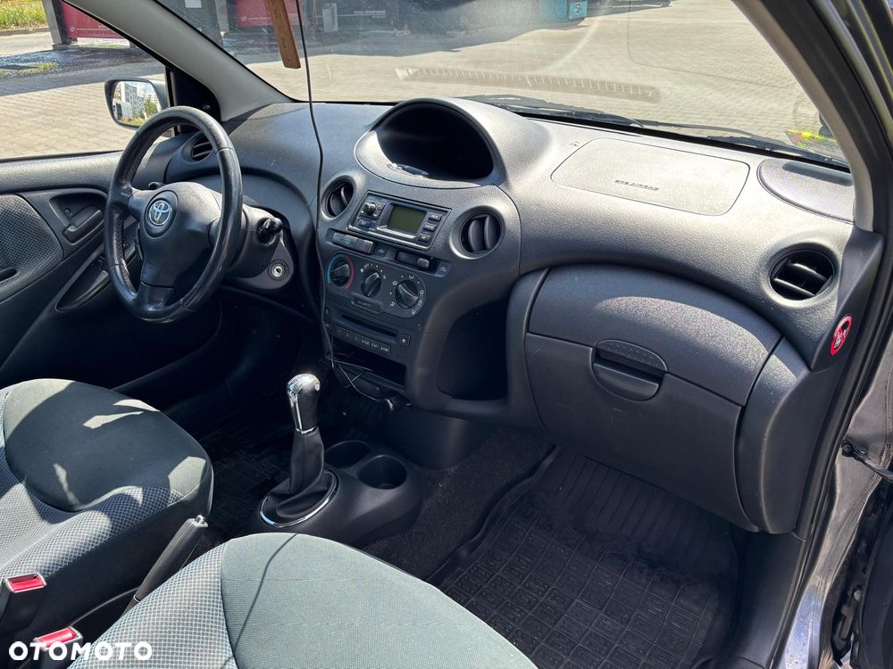 Toyota Yaris 1.4 D-4D Luna - 10