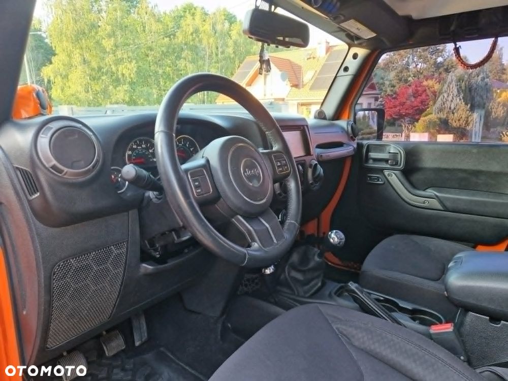 Jeep Wrangler - 9