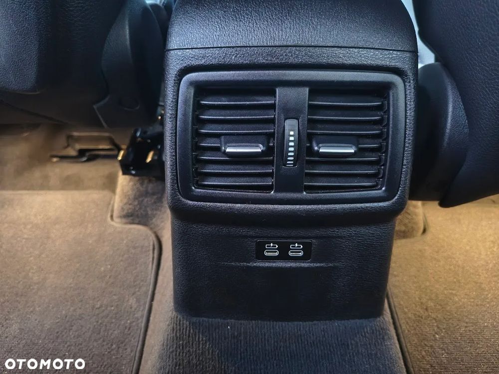 BMW X1 sDrive18d M Sport - 17