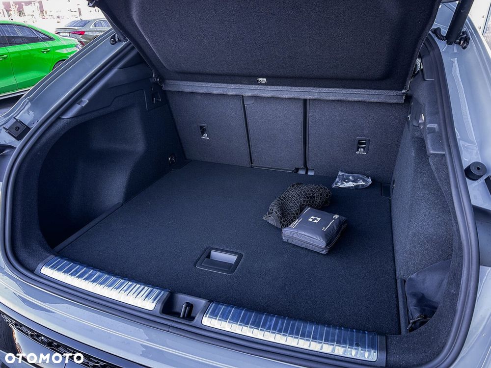 Audi Q3 Sportback - 13
