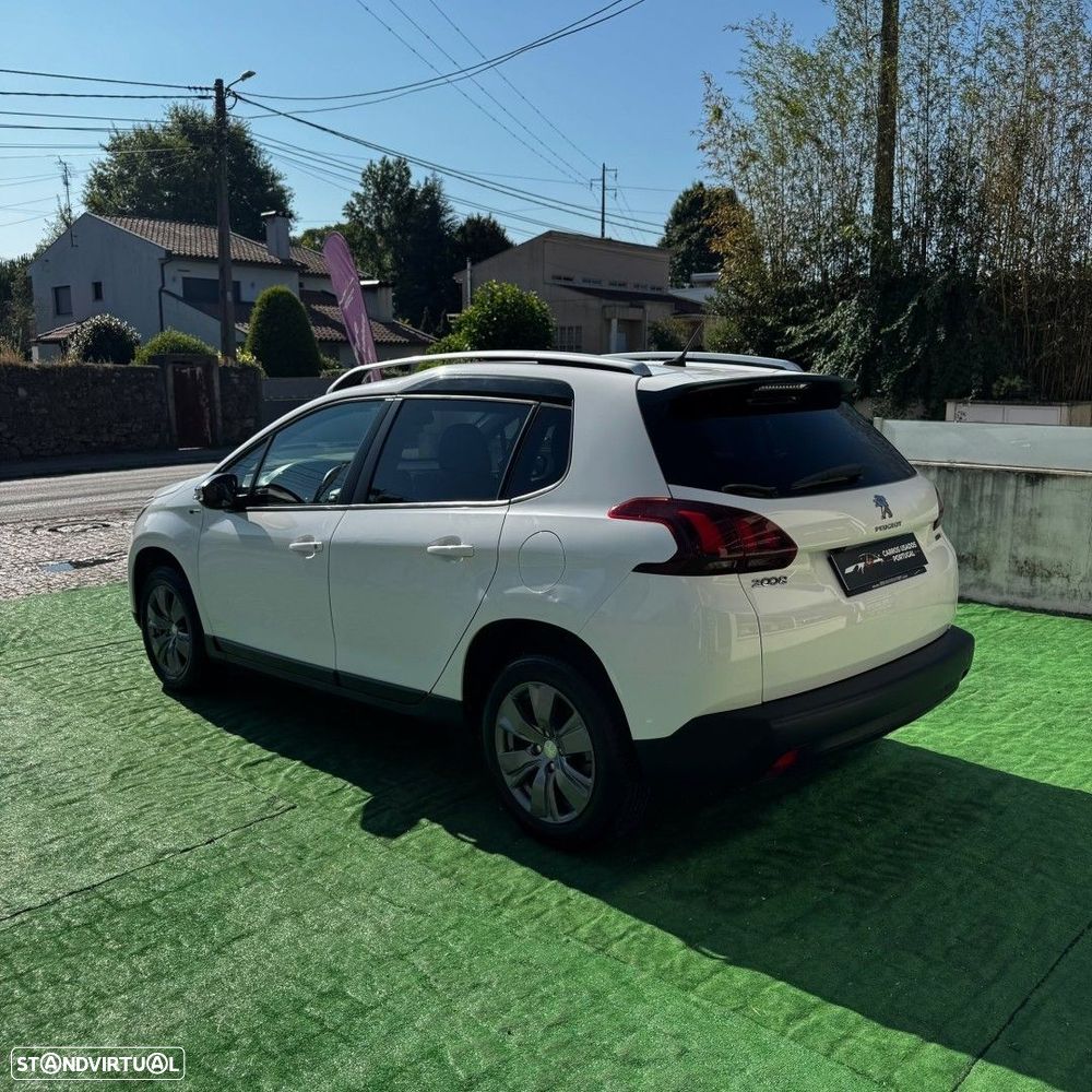 Peugeot 2008 1.2 PureTech Style — fotografia 7