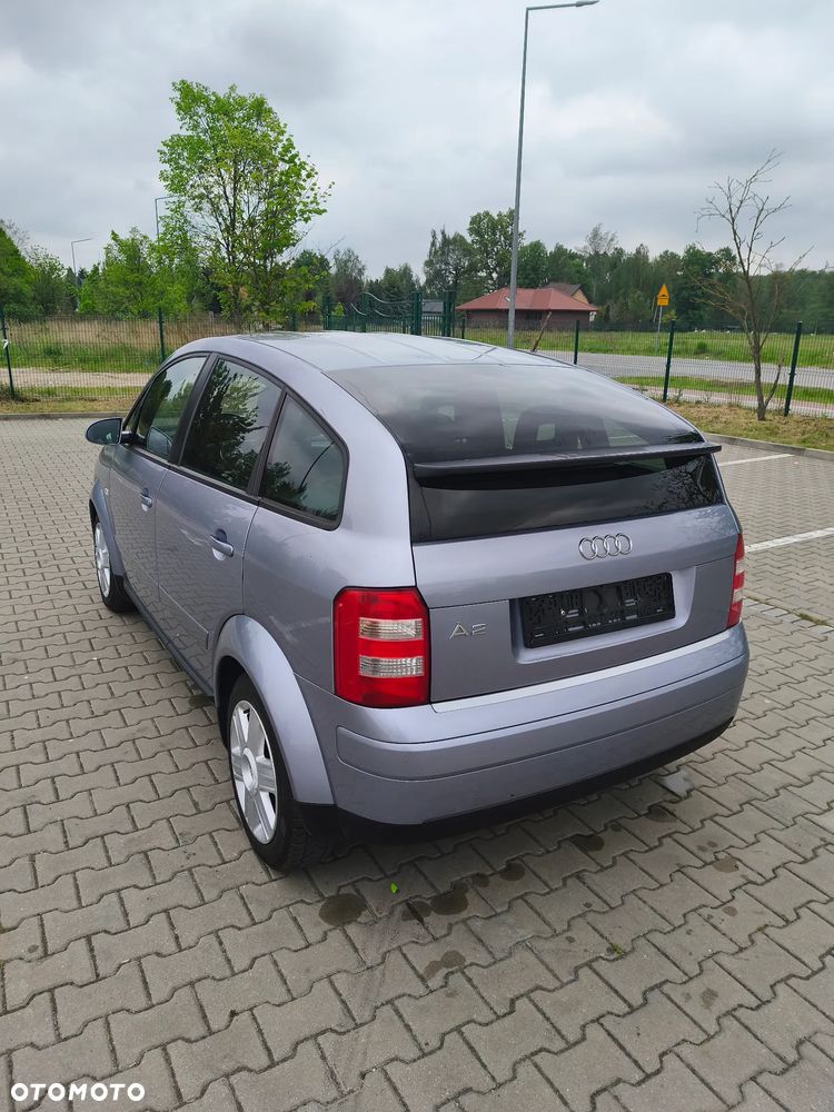 Audi A2 1.4 - 10