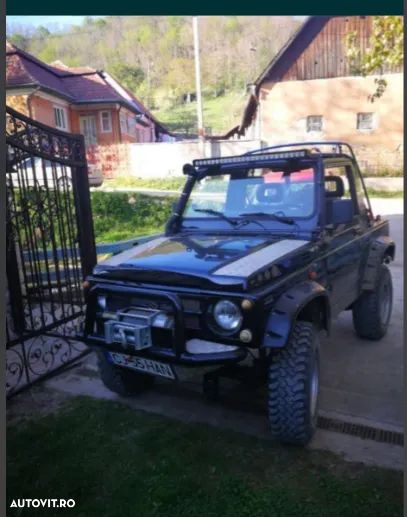 Suzuki Samurai - 1