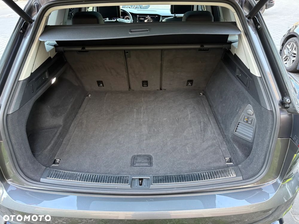 Volkswagen Touareg 3.0 V6 TDI SCR 4Mot - 35