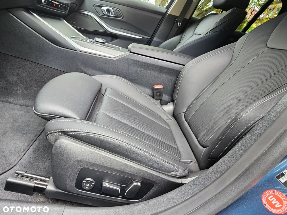 BMW Seria 3 - 17