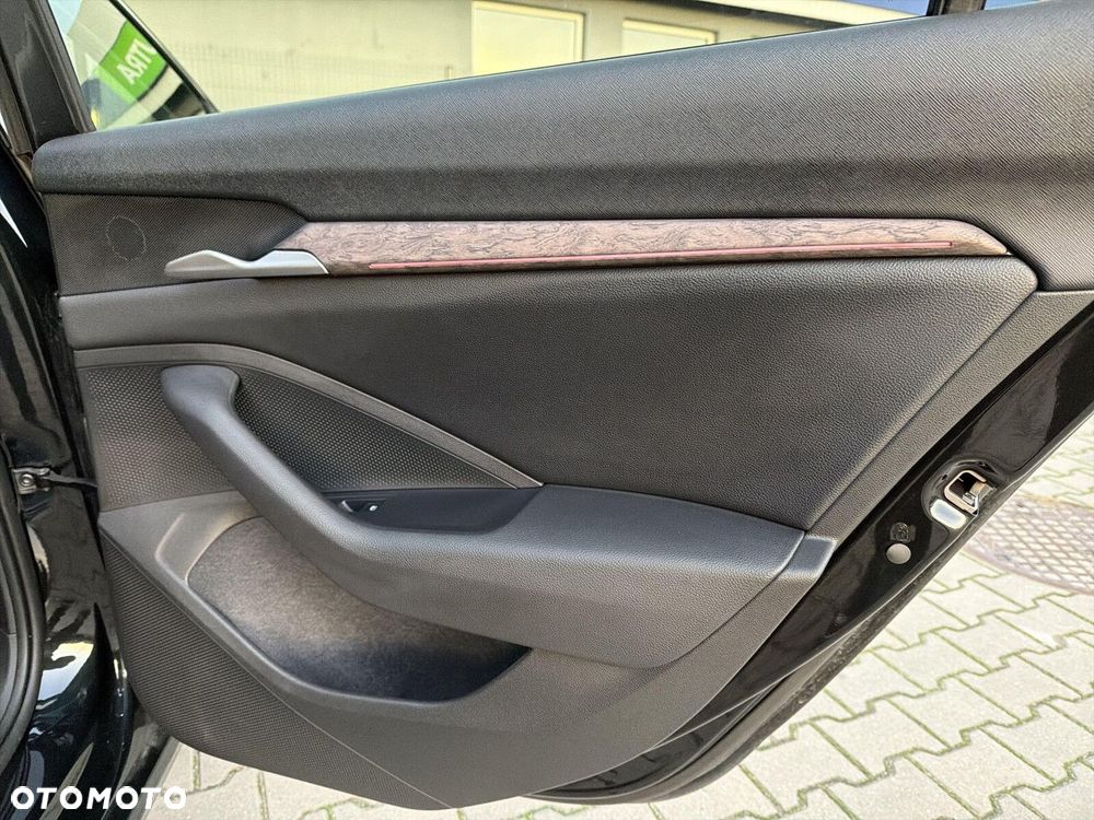 Skoda Superb 2.0 TDI SCR 4x4 L&K DSG - 20