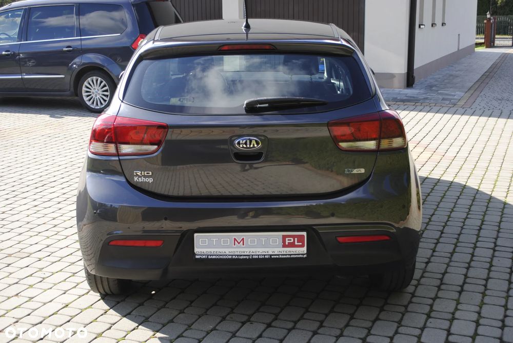 Kia Rio - 6