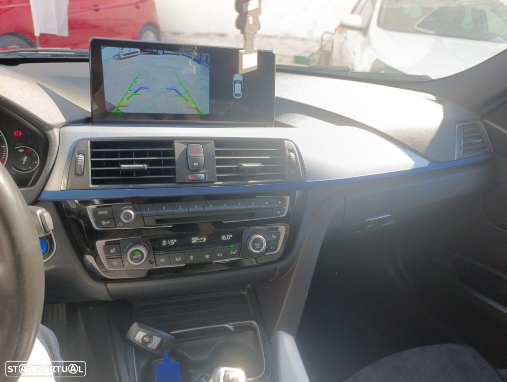 BMW 318 d Auto Pack M - 15