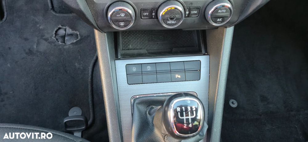 Skoda Octavia Combi 1.6 TDI (Green tec) Joy - 10