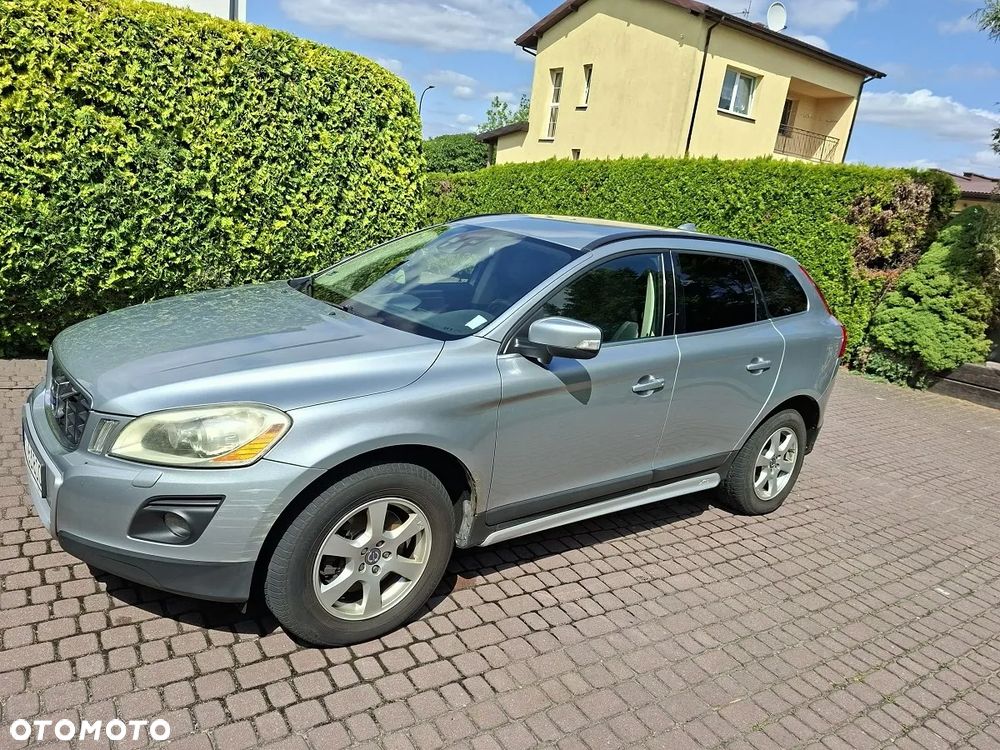 Volvo XC 60 D5 AWD - 9