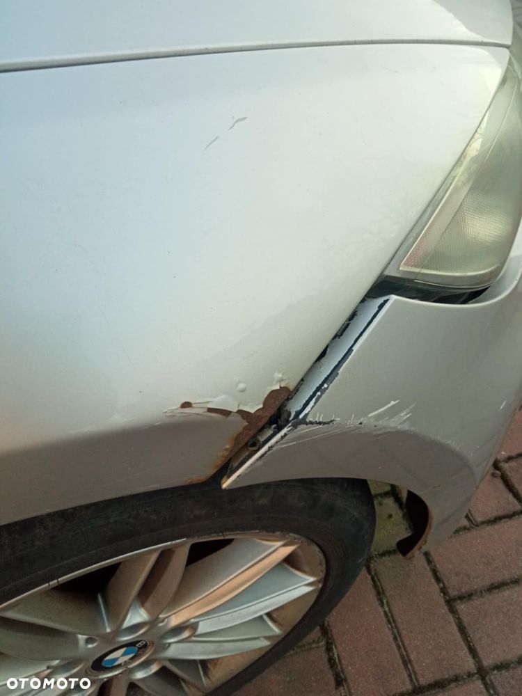 BMW Seria 1 118d DPF - 13