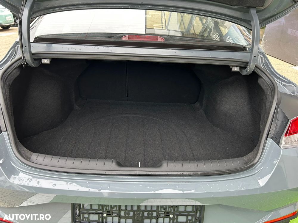 Hyundai Elantra 1.6 l 123 CP 6MT Classic - 7