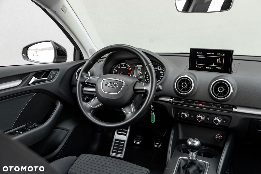 Audi A3 Limousine 2.0 TDI (clean diesel) S line Sportpaket - 27