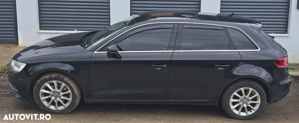 Audi A3 1.6 TDI Ambiente - 1