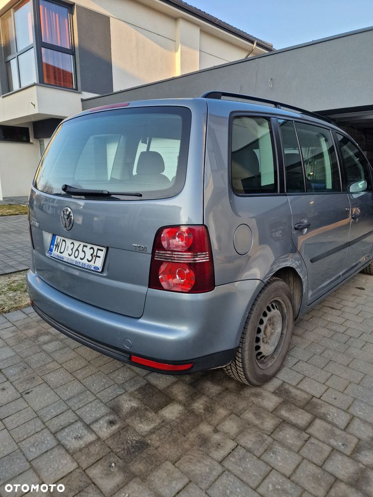 Volkswagen Touran 1.9 TDI DPF Conceptline - 2