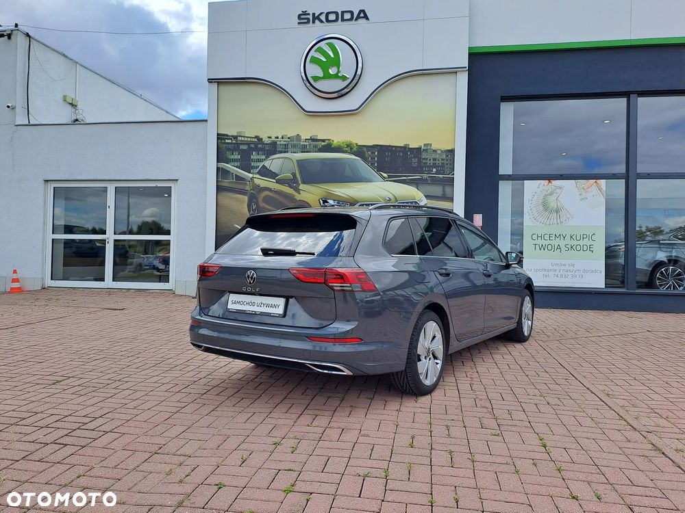 Volkswagen Golf - 2