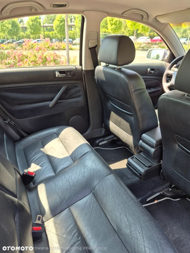 Volkswagen Passat 1.6 Comfortline - 7