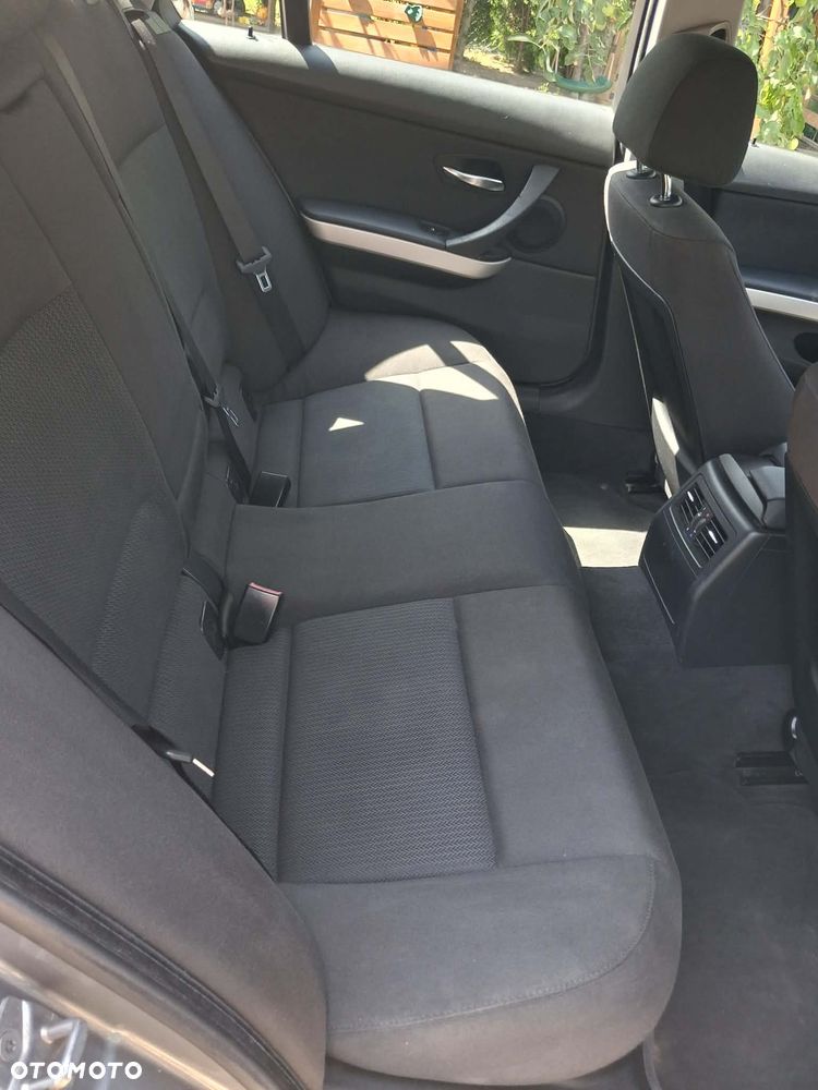 BMW Seria 3 - 14