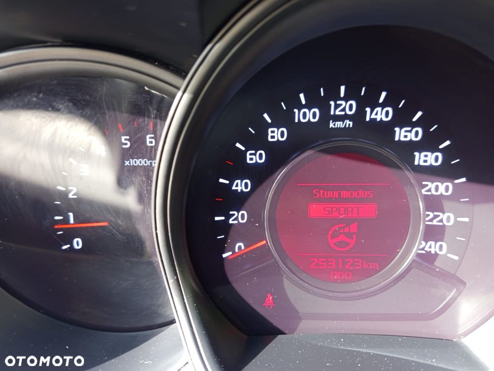 Kia Ceed 1.6 Crdi Comfort + - 26