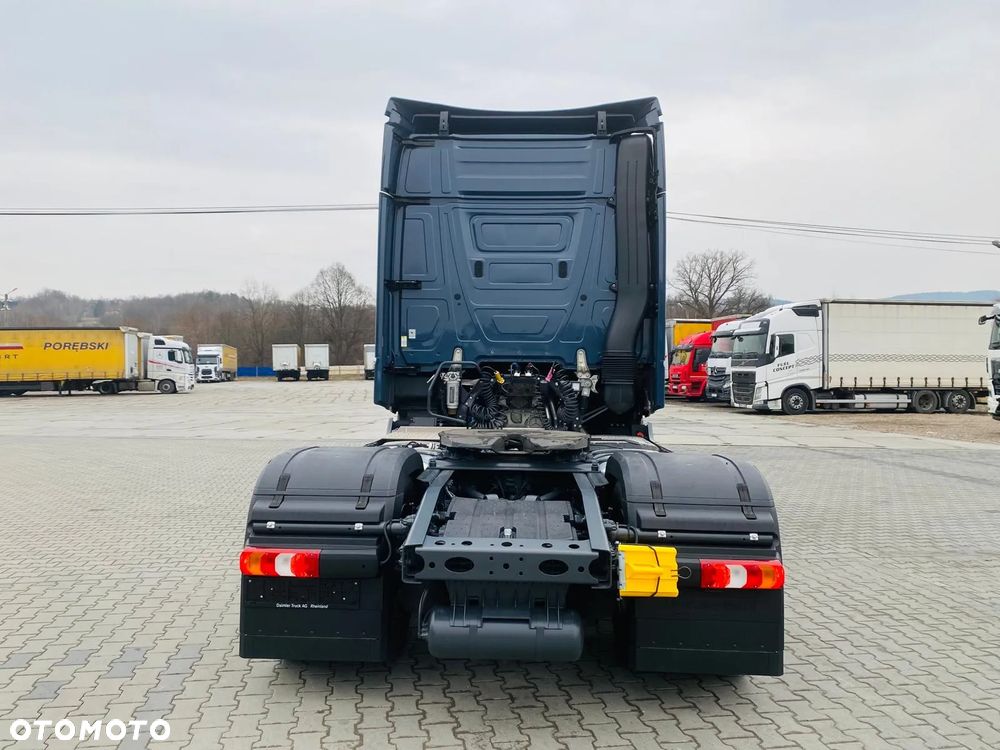 Mercedes-Benz Actros 1845 Retarder Bogato Wyposażony Niemcy niski Przebieg - 5