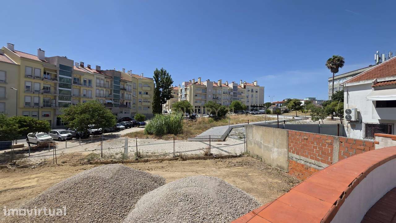 Terreno com 506m2 na Charneca de Caparica, Almada - Grande imagem: 3/13