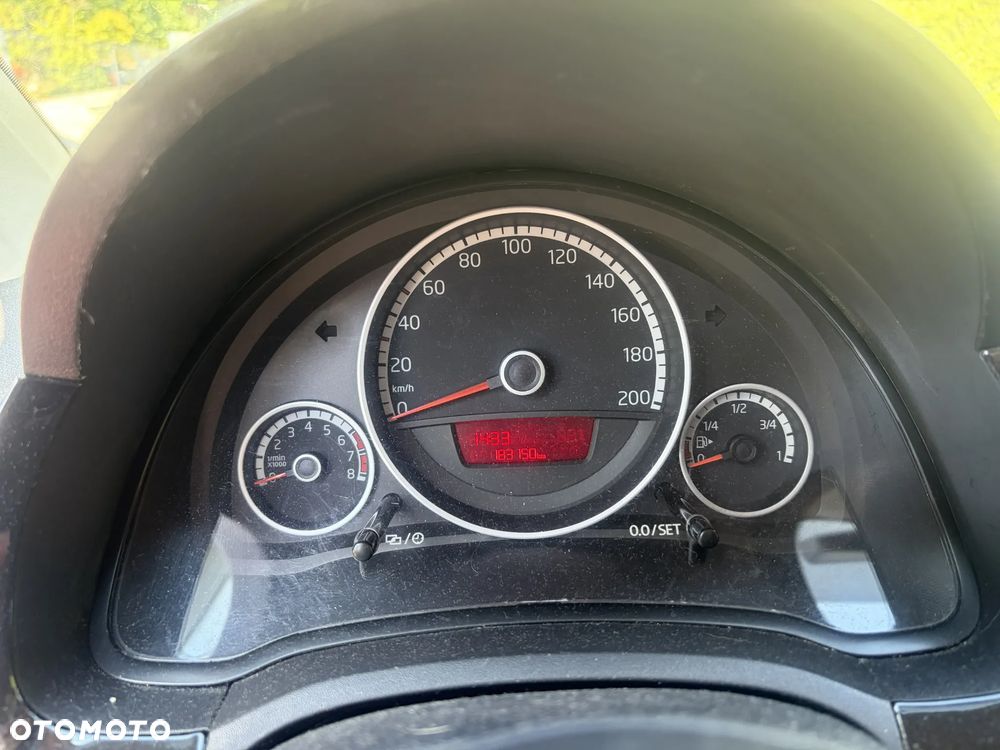 Volkswagen up! 1.0 cross CityLine - 4