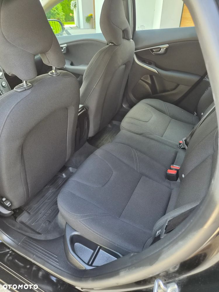 Volvo V40 D2 Drive-E Momentum - 8