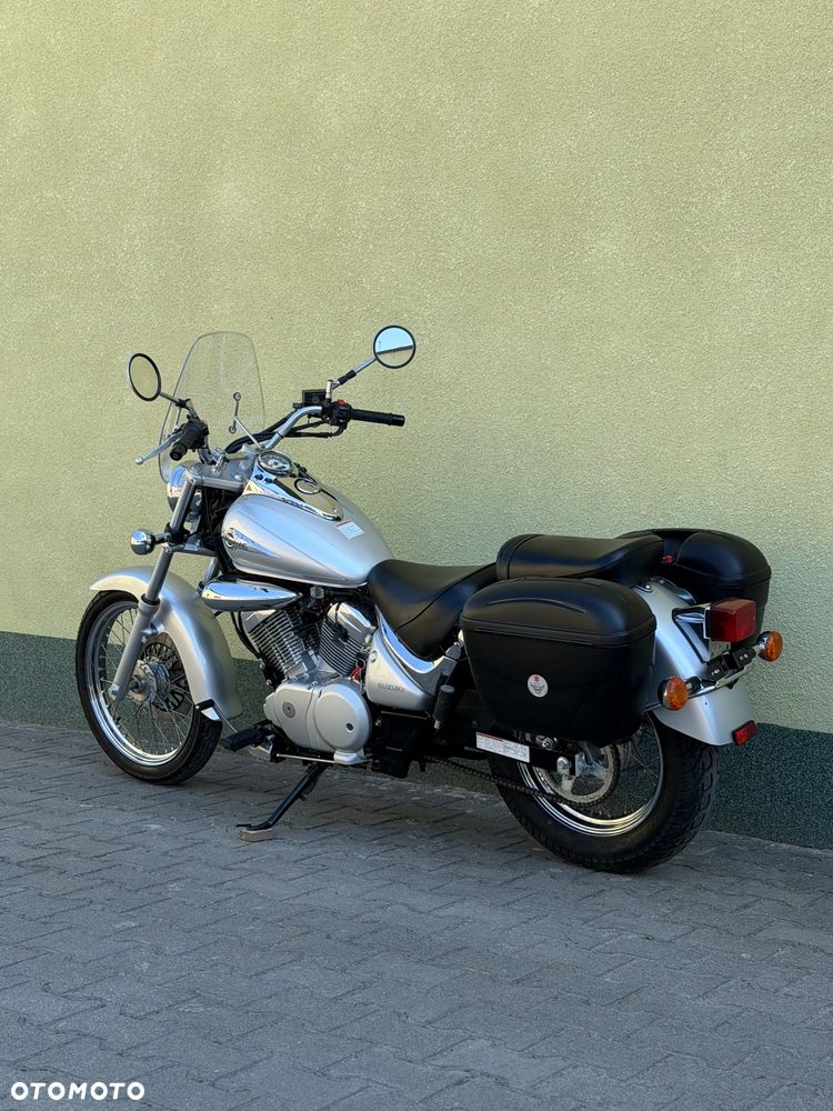 Suzuki Intruder - 20