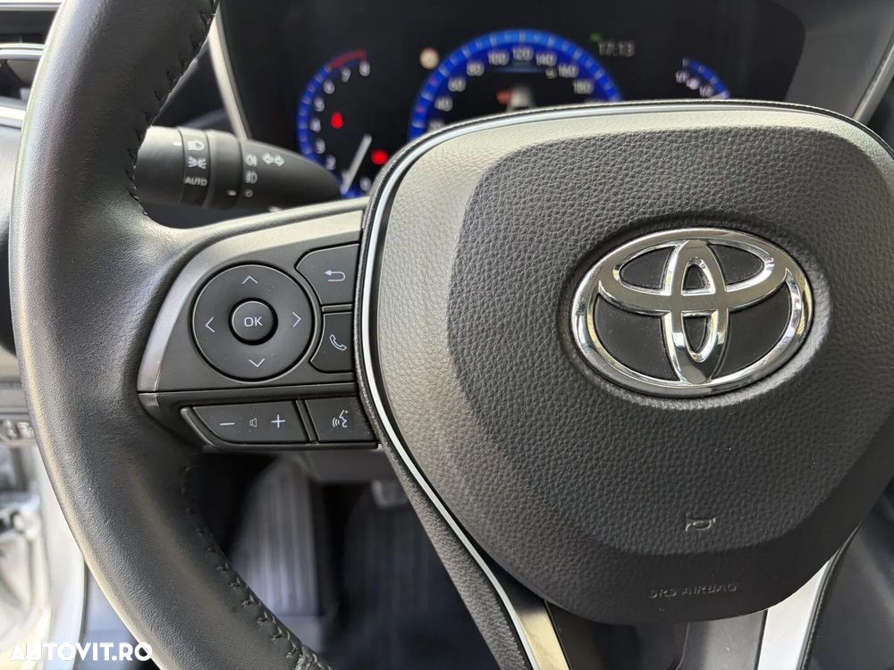 Toyota Corolla 1.6 Dynamic - 19