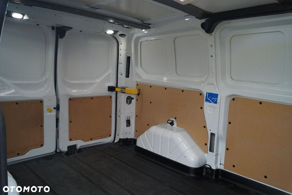 Ford Transit Custom - 23