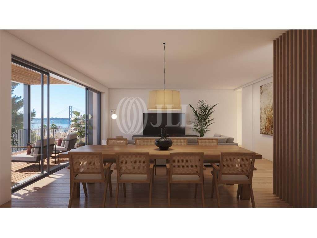 Apartamento T4 com varanda, Real Calçada, Lisboa - Grande imagem: 3/14