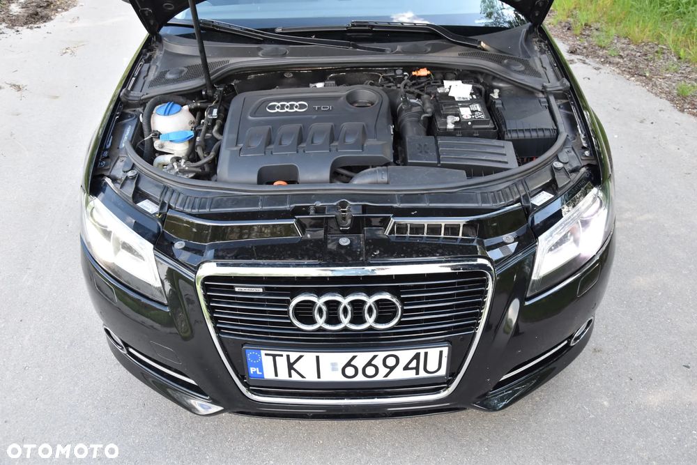 Audi A3 Sportback 2.0 TDI DPF quattro Attraction - 14