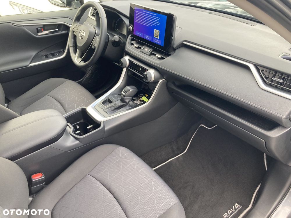 Toyota RAV4 - 9
