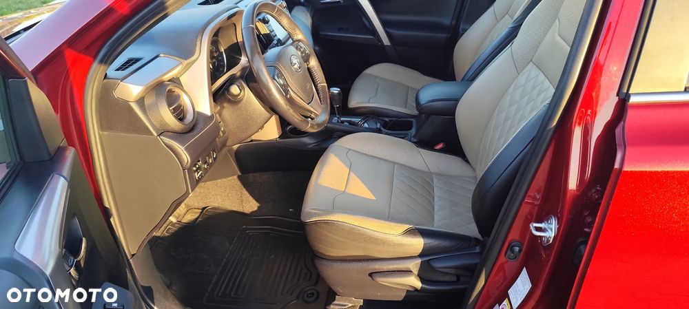Toyota RAV4 - 24