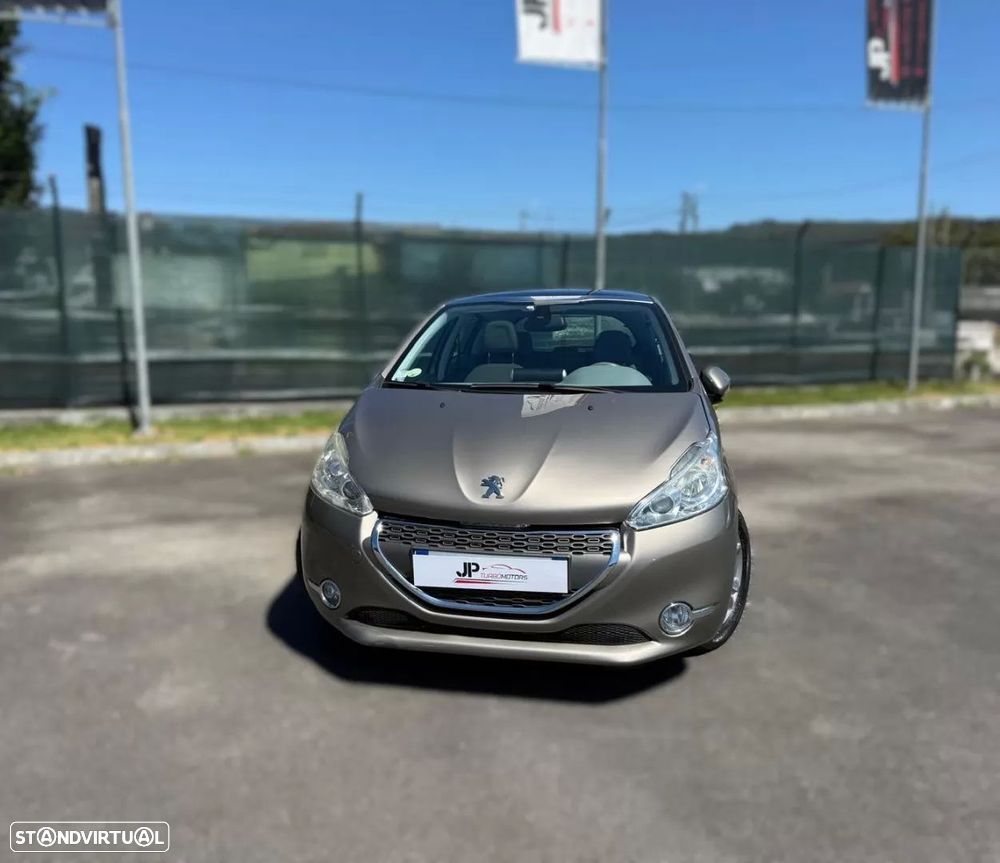 Peugeot 208 1.6 e-HDi Allure 2-Tronic - 3