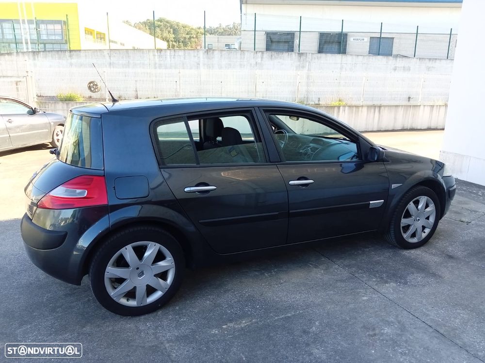 Renault Mégane 1.5 dCi Confort - 2