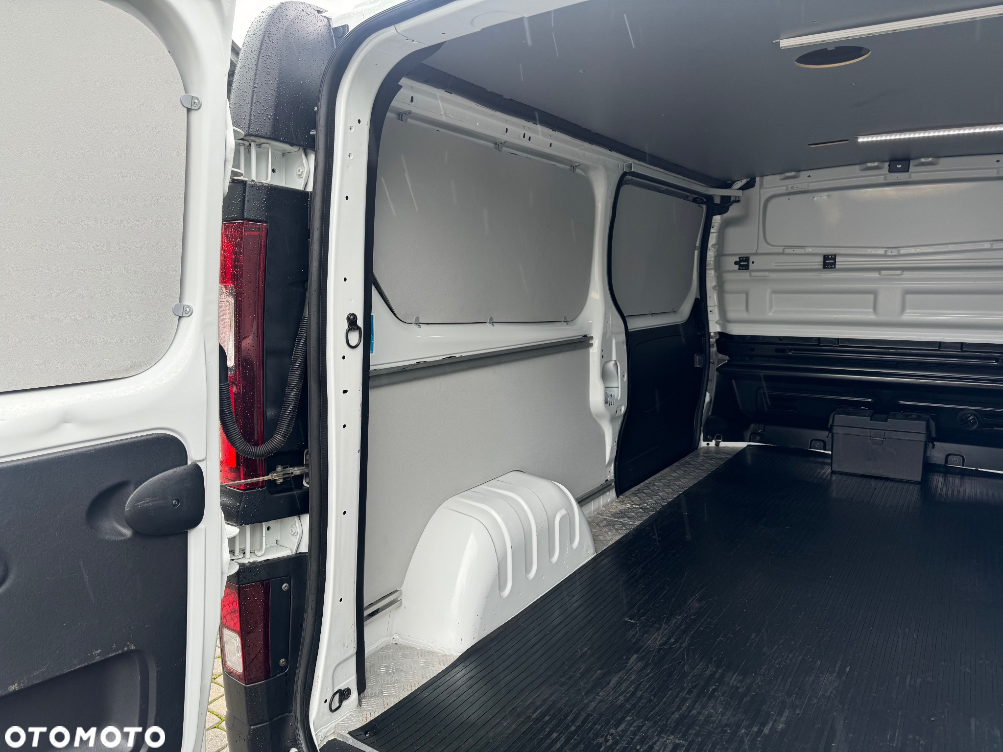 Renault Trafic - 14