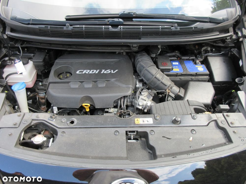 Kia Carens 1.7 CRDi Spirit - 30