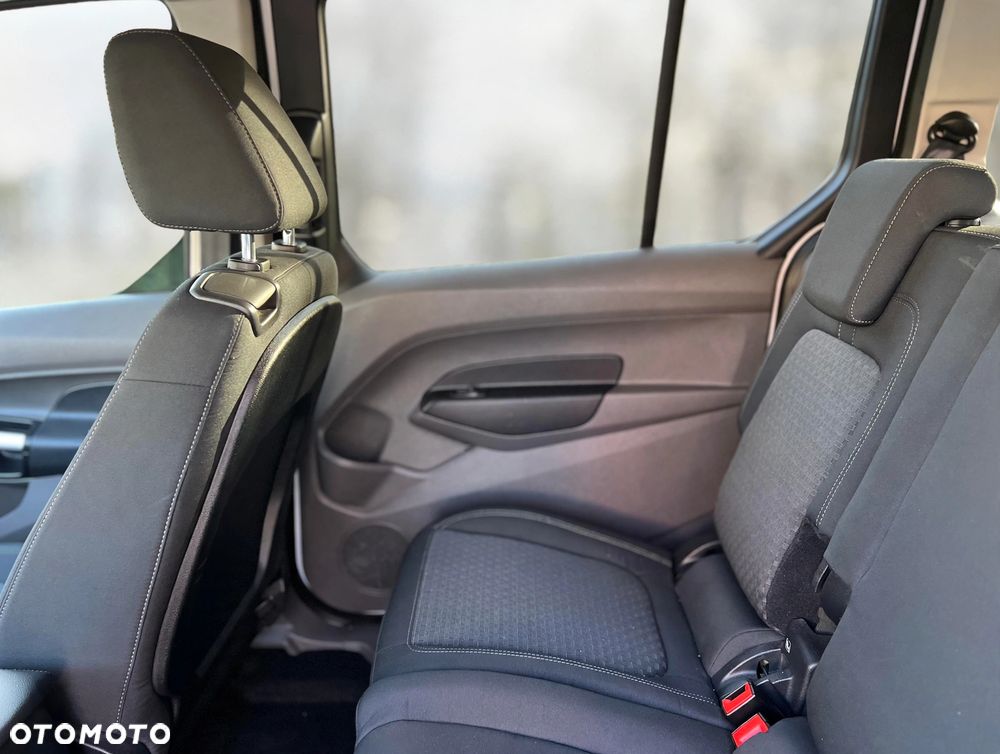 Ford Tourneo Connect Grand - 12
