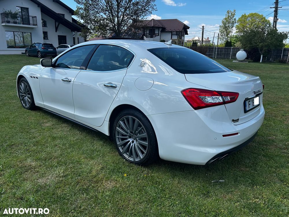 Maserati Ghibli GranLusso - 4